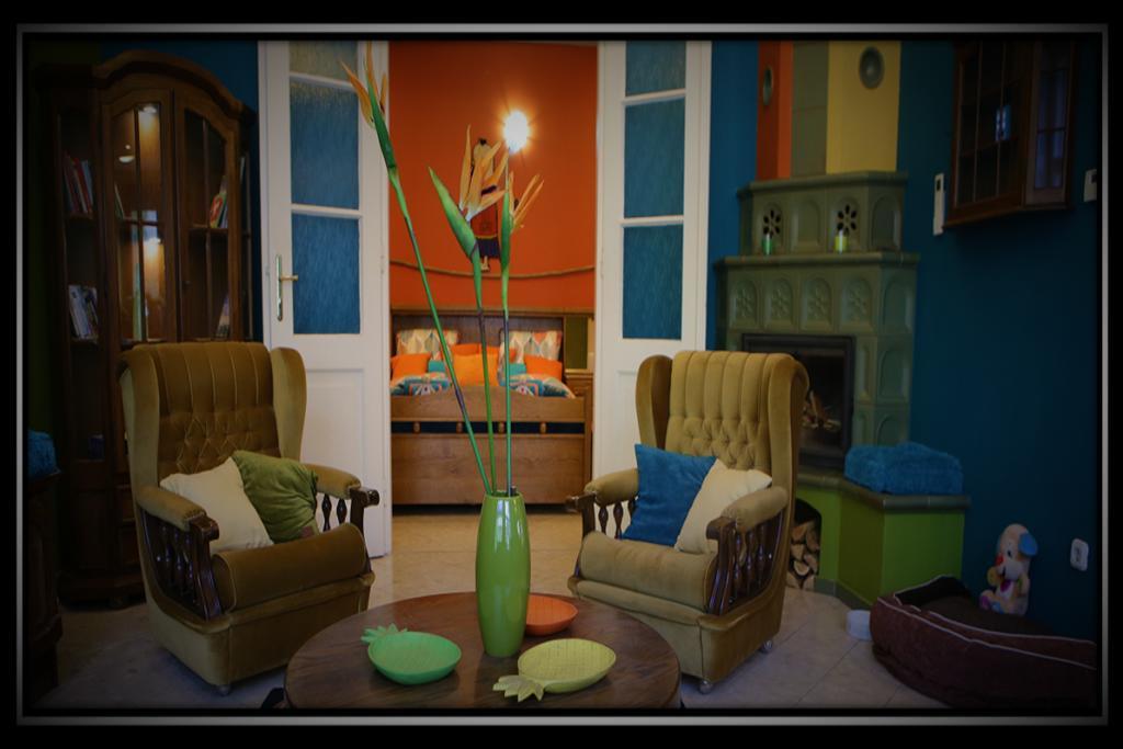 Appartamento Happy Colours In Old Town Kecskemét Esterno foto