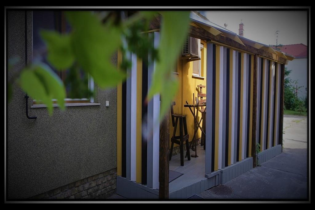 Appartamento Happy Colours In Old Town Kecskemét Esterno foto